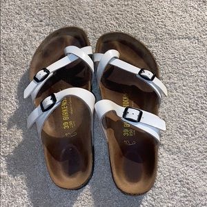 white mayari birkenstock’s